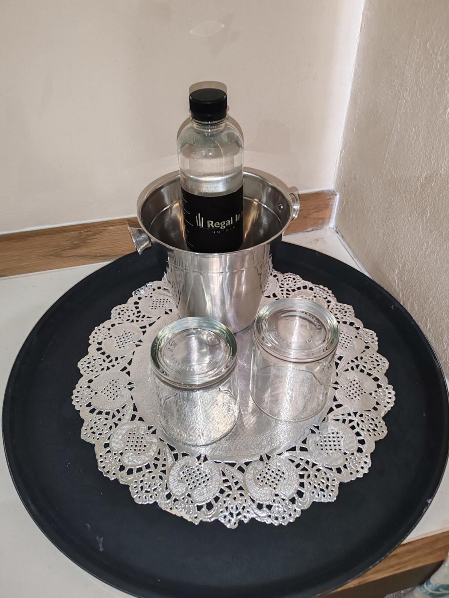 דורבן Regal Inn Umhlanga Gateway מראה חיצוני תמונה